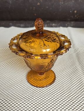 Vintage Indiana Carvial Glass Covered Candy Dish
